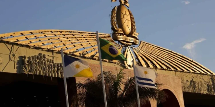 Com cautelar que proíbe contato entre investigados, governador exonera sete envolvidos em operação e, a pedido, chefe de gabinete Marquinhos, que não é citado no processo