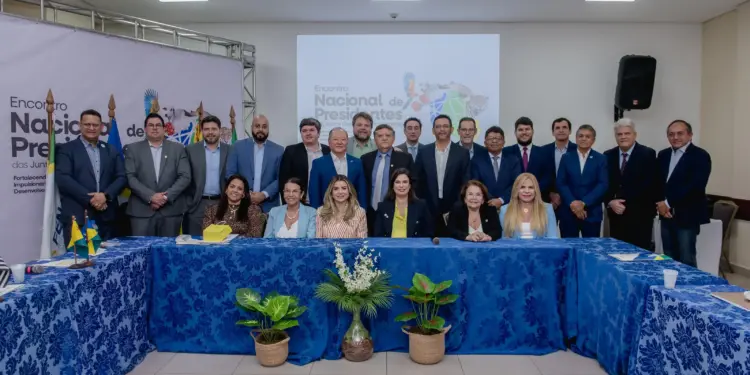 Encontro organizado pela Fenaju reúne presidentes e representantes das Juntas Comerciais do Brasil em Porto Velho (RO) - Foto: Assessoria de Imprensa/Fenaju