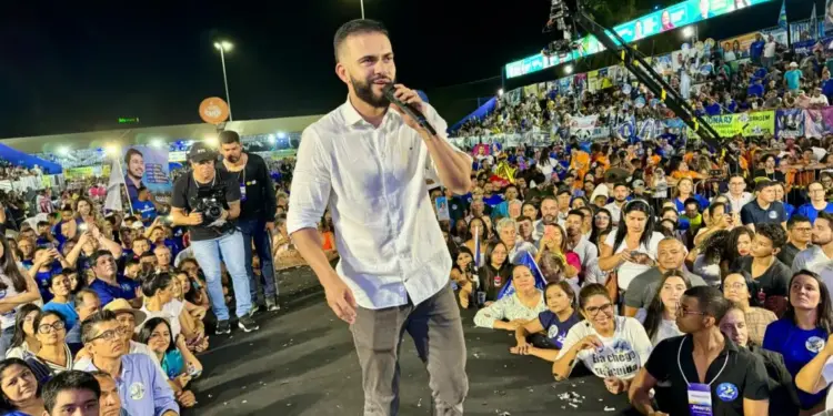 Léo Barbosa declara apoio à Janad Valcari e destaca trajetória e compromisso da candidata com Palmas