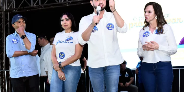 Com Janad e Dorinha, Marcos Júnior propõe internet gratuita e incentivo ao pequeno empreendedor 