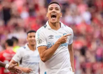 Mesmo com reservas, Grêmio venceu o Athletico-PR fora de casa pelo Brasileirão Reprodução/X/@Brasileirao -