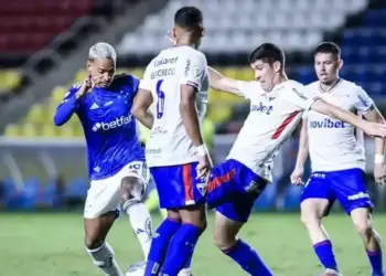 Matheus Pereira não jogou bem e ficou apagado na derrota para o Fortaleza Gustavo Aleixo/Cruzeiro