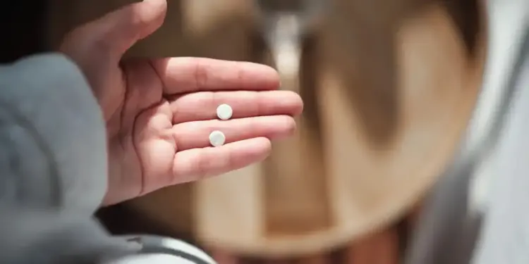 Uso regular de aspirina pode reduzir risco de câncer colorretal, diz estudo