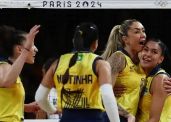 Brasil enfrenta os Estados Unidos na semifinal do vôlei Foto: Luiza Moraes/COB