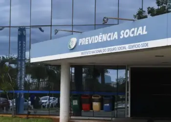 Fachada da sede do INSS, em Brasília
