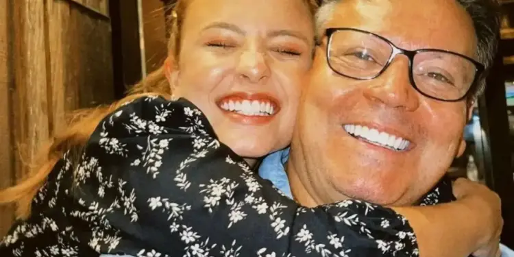 Pai de Larissa Manoela intriga fãs ao resgatar vídeo com ela; entenda