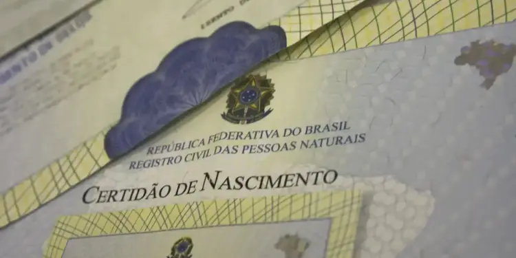 Dia dos Pais: 800 mil brasileiros foram registrados sem o nome do genitor desde 2019