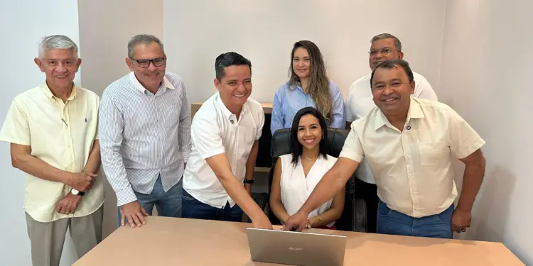 Em Araguaína, Jorge Frederico e Elenil registram pedido de candidatura à Prefeitura