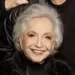 Aos 95 anos, Nathalia Timberg volta aos palcos na peça “A Mulher da Van”