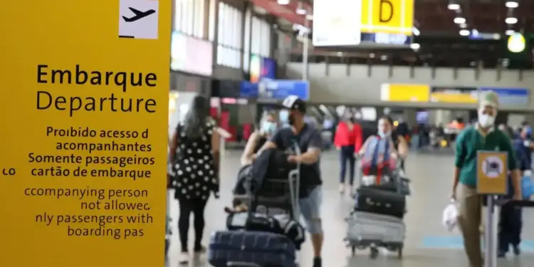 Setor de serviços cresce 1,7% em junho puxado por alta em transportes, diz IBGE