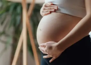 Exposição à fome no útero dobra risco de diabetes na vida adulta, diz estudo