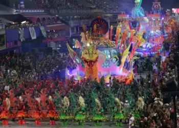 Desfile da Unidos do Viradouro no Carnaval de 2024