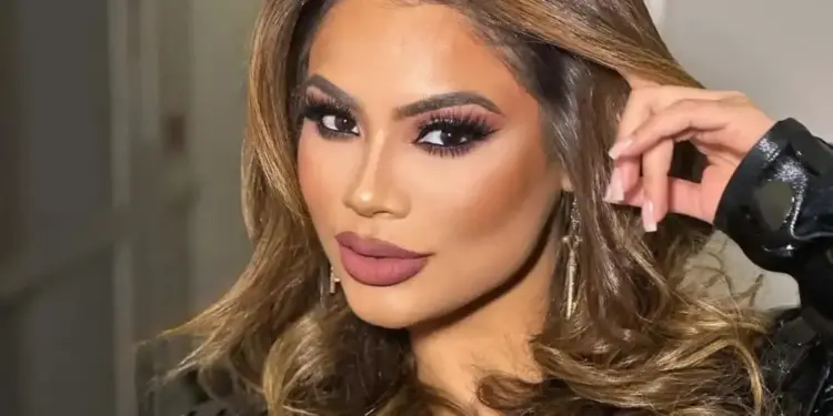 Lexa admite que teve problemas com álcool: “Descontava tudo na bebida”