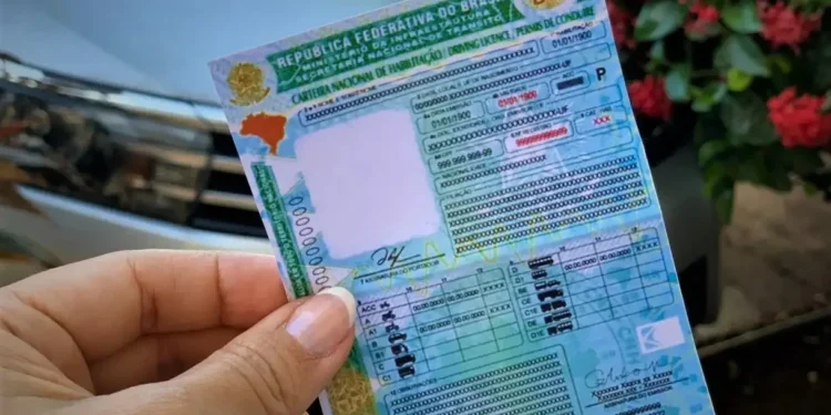 Entenda por que o Senado pode mandar incluir tipo sanguíneo na carteira de motorista