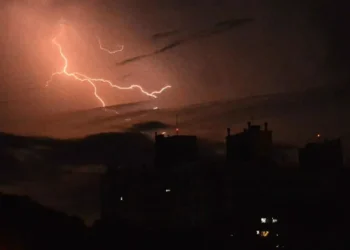 Formação de tempestade após ciclone. Imagem ilustrativa • Estadão Conteúdo