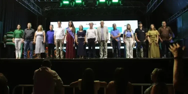 Com R$ 1,2 milhão do Estado, Feneva abre programação com 70 empresas em Paraíso; feira volta a ser realizada após 14 anos