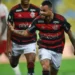 Brasileirão: Flamengo vence Red Bull Bragantino com Michael e gol contra bizarro