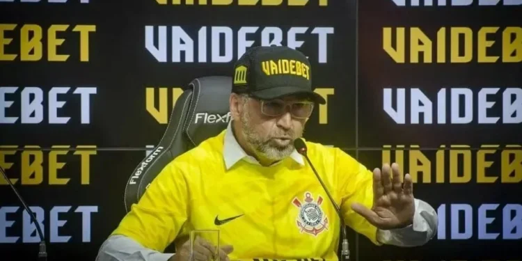 Augusto Melo: conselheiros do Corinthians abrem pedido de impeachment