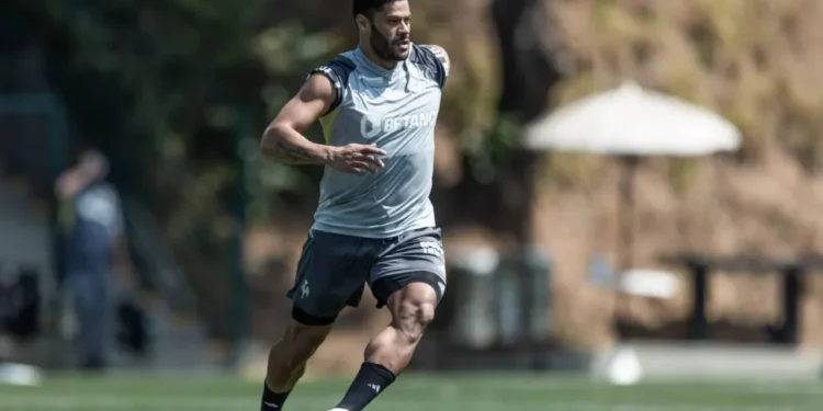 De volta ao Atlético-MG, Hulk aponta São Paulo como favorito na Copa do Brasil