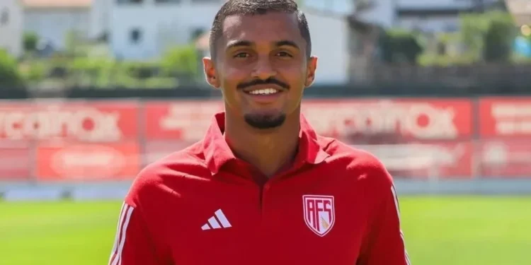 Inter faz contratação milionária na véspera de jogo contra o Cruzeiro