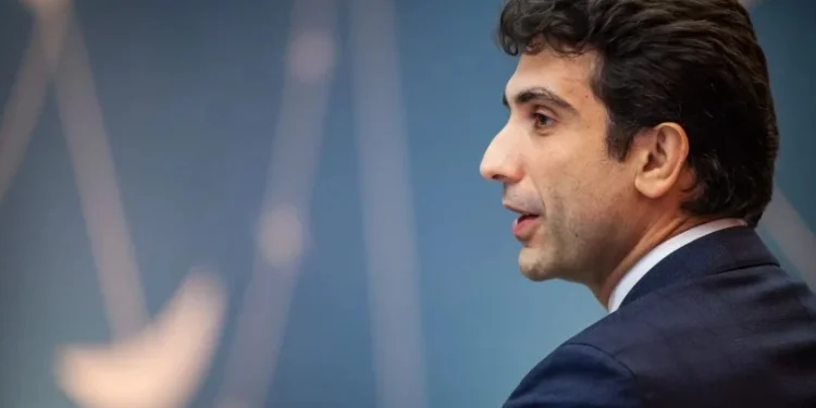 Galípolo demonstra compromisso com meta de inflação e decisões técnicas do BC, diz Meirelles