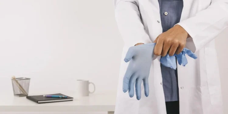 Cerca de 40% dos médicos podem desenvolver transtornos psicológicos, diz estudo