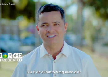 "Vamos ousar, pensar grande, colocar Araguaína em destaque na economia nacional", disse Jorge ao firmar compromisso em seu primeiro programa eleitoral