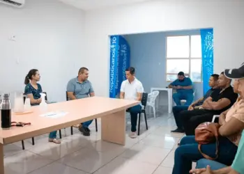 Candidato ouve demandas e faz compromisso de respeitar os direitos do servidor público municipal