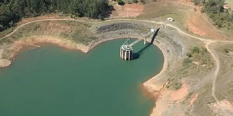 Sistema Cantareira: nível de água preocupa especialistas