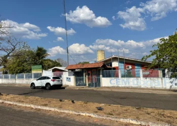 Miracema: Sem energia CEM Dona Filomena não deverá ter votação e alunos recebem aulas fora das salas