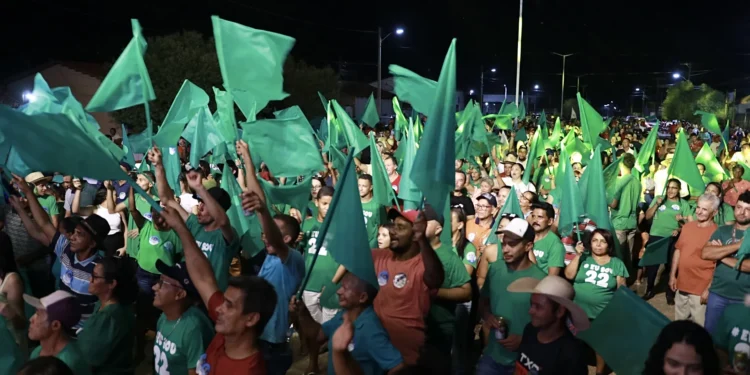 Com carreata histórica e multidão em comício, Marcos Gama consolida liderança na corrida eleitoral pela Prefeitura de Rio Sono
