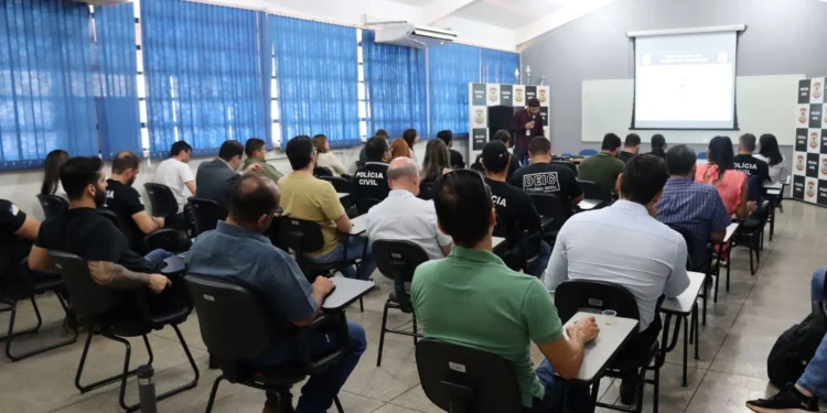 Em Palmas, policiais civis atualizam conhecimentos para o combate ao crime de lavagem de dinheiro