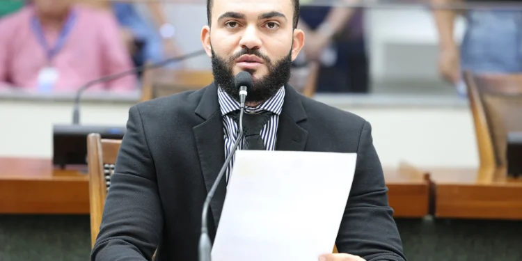 PL de Léo Barbosa institui a Política Estadual de Incentivo ao Esporte para Crianças e Adolescentes em Situação de Vulnerabilidade