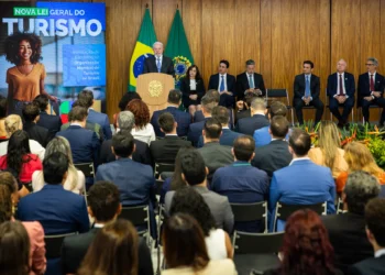 Durante a cerimônia, presidente Lula prometeu empenho no desenvolvimento do turismo Vinícius Santa Rosa_Governo do Tocantins