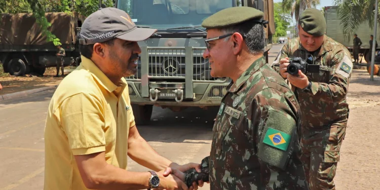 Em Lagoa da Confusão, governador Wanderlei Barbosa acompanha operações de combate às queimadas