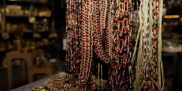 Com apoio do Governo do Estado, artesãos tocantinenses comercializam mais de R$ 325 mil durante o 18º Salão do Artesanato