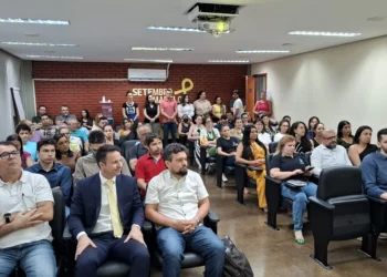 Servidores da CGE/TO participam de palestra sobre saúde mental