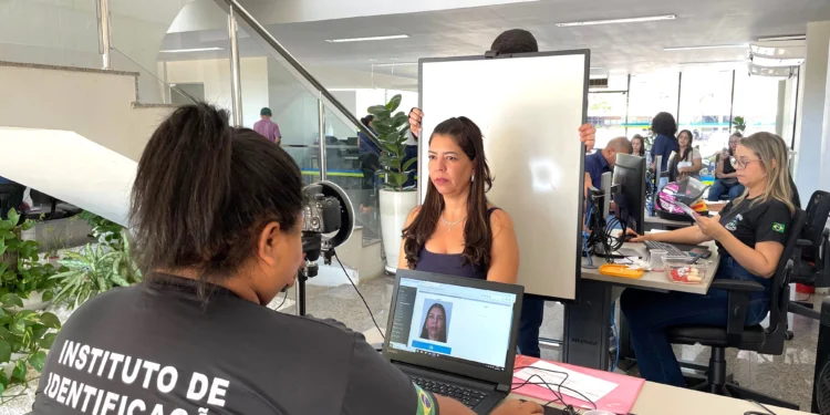 Secad e Secretaria da Segurança Pública promovem dia “D” para emissão de documentos de identidade aos servidores