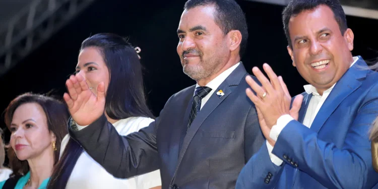 Governador Wanderlei Barbosa participa, em Palmas, do desfile cívico que celebra os 202 anos da Independência do Brasil