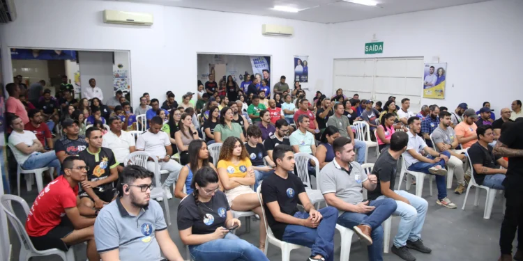 Prefeita Josi Nunes apresenta propostas para o esporte em reunião com apoiadores no Comitê 44