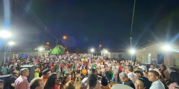 Com presença do deputado Vilmar, reunião de Aprijo Ribeiro conta com grande público