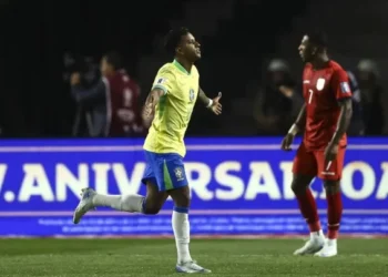 Rodrygo fez o gol da vitória do Brasil contra o Equador • Photo by Heuler Andrey/Eurasia Sport Images/Getty Images