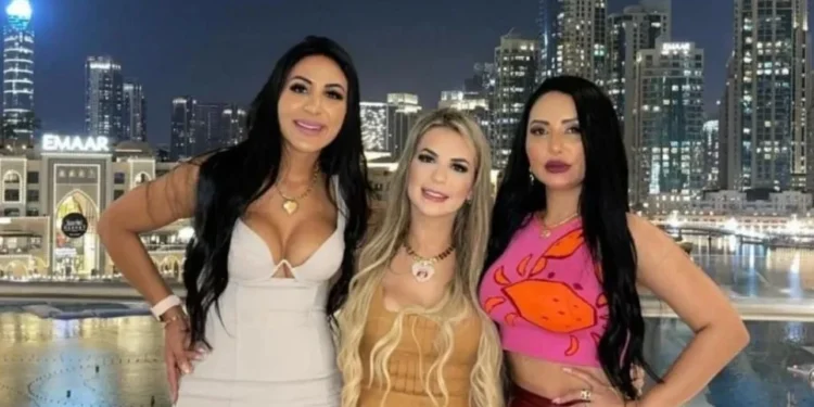 Deolane Bezerra ao lado das irmãs e advogadas • Instagram/Reprodução