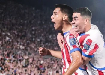 Paraguai derrotou o Brasil pelas Eliminatórias da Copa • Reprodução/Albirroja