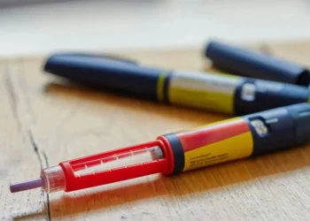 Insulina de aplicação semanal demonstrou eficácia semelhante à insulina diária, facilitando a adesão ao tratamento de pessoas com diabetes • Sweet Life/Unsplash