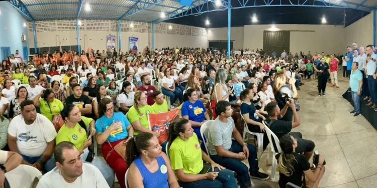 Reunião contou com professores, coordenadores e diretores das escolas estaduais e foi marcada por união para melhorar a educação do Município