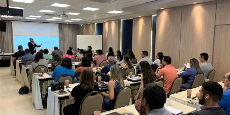 Governo do Tocantins publica decreto que regulamenta a Escola de Governo (Egov)