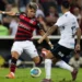 Titular do Flamengo recebe pancada e vira preocupação para a Libertadores