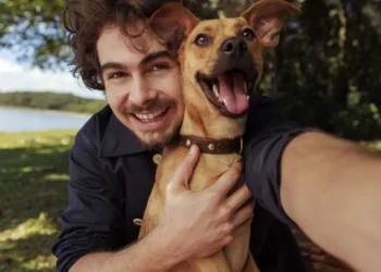 Rafa Vitti e Amedoim no longa "Caramelo", da Netflix • Julia Mataruna/Netflix