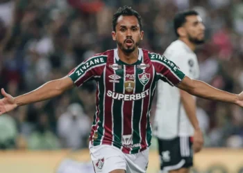 Lima faz o gol da vitória do Fluminense em confronto contra o Atlético-MG • LUCAS MERÇON / FLUMINENSE F.C.